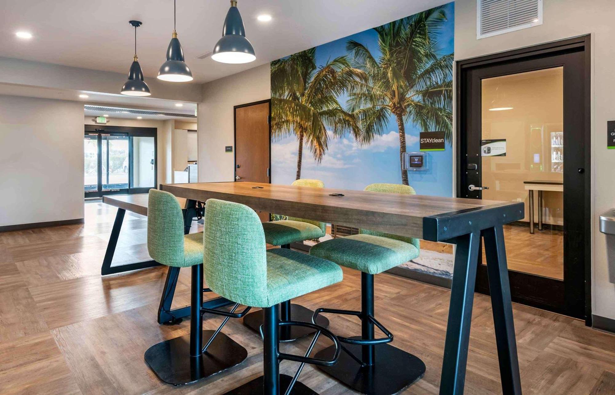 Extended Stay America Premier Suites - Tampa - Fairgrounds - Casino Bagian luar foto