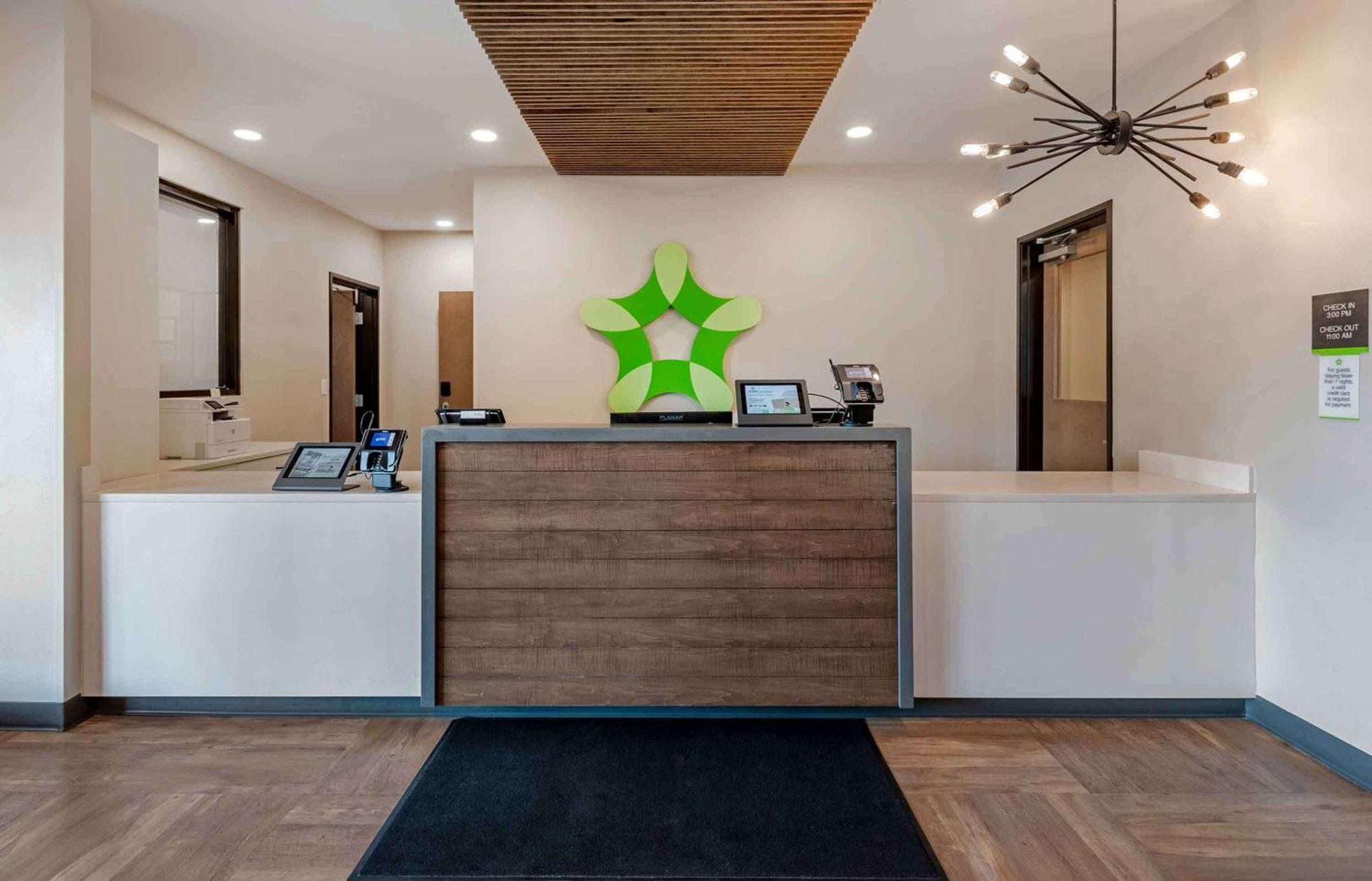 Extended Stay America Premier Suites - Tampa - Fairgrounds - Casino Bagian luar foto