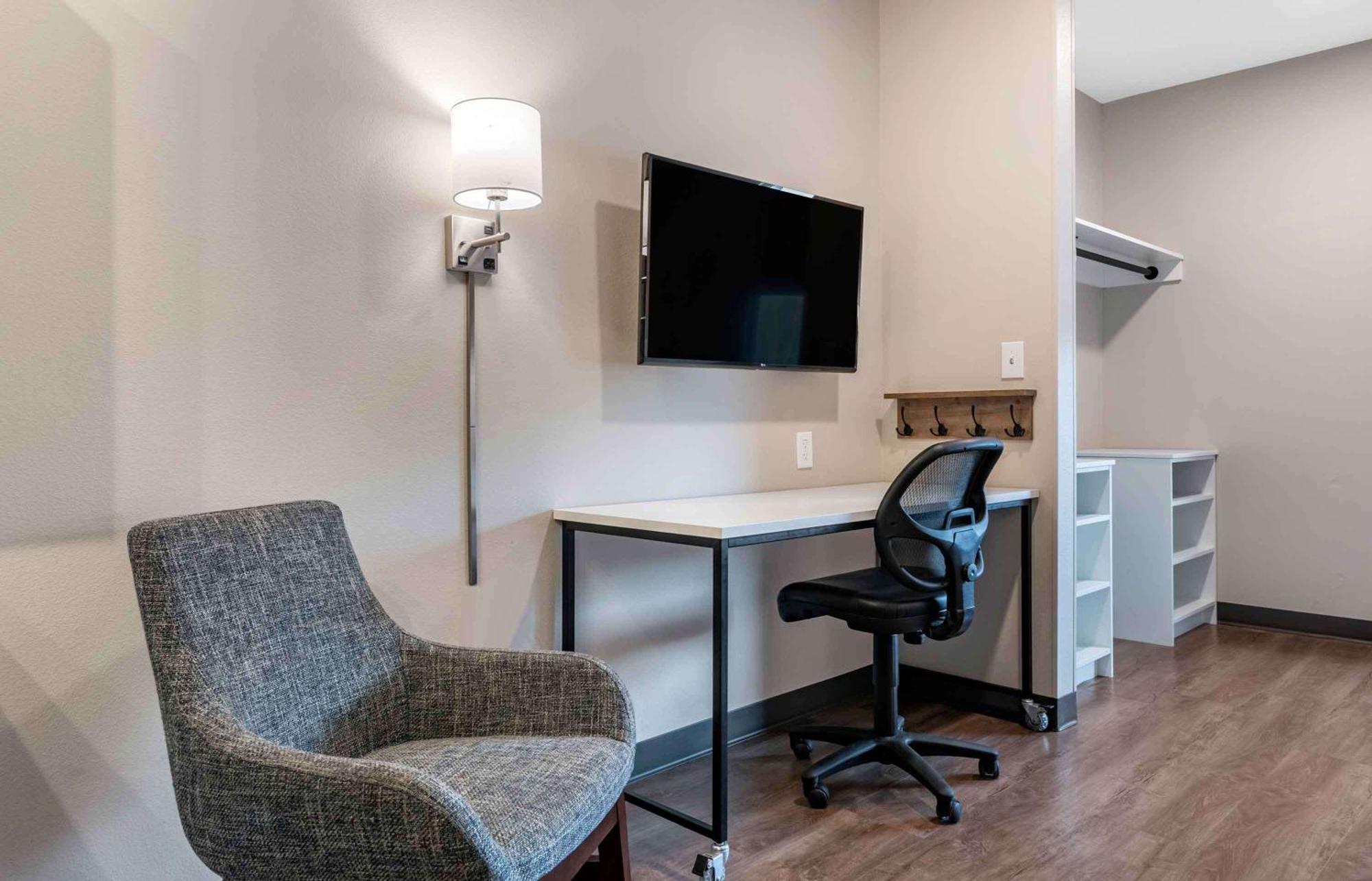 Extended Stay America Premier Suites - Tampa - Fairgrounds - Casino Bagian luar foto